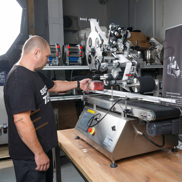 Автоматический этикетировщик для плоских поверхностей с датером HLMT-160D Техно-Сиб - Купить с доставкой по всей России 4