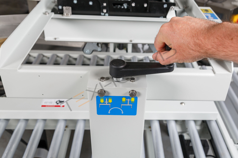 Полуавтоматический заклейщик коробов FXJ-2550X Техно-Сиб - Купить с доставкой по всей России 20