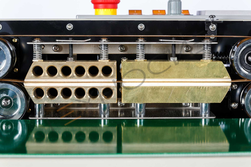 Роликовый конвейерный запайщик DBF-900W Техно-Сиб - Купить с доставкой по всей России 9