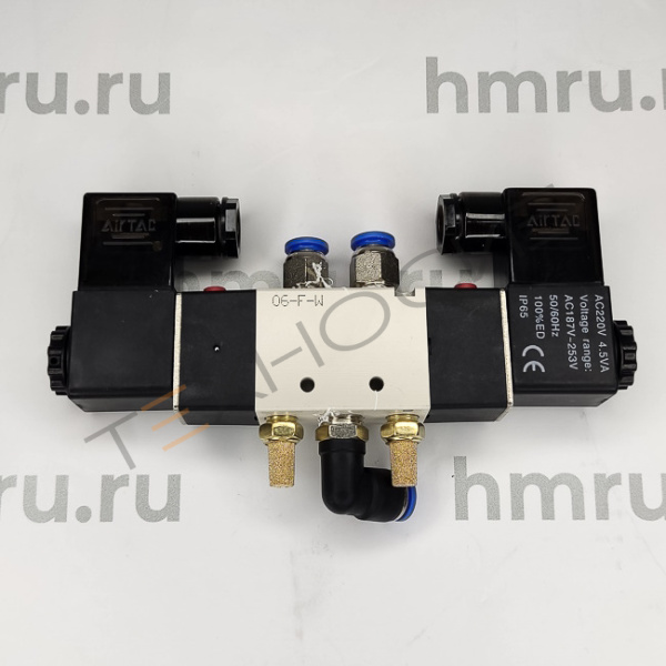 Пневмораспределитель 4V220-08/220 (в комлекте с коннекторами 2 шт) Техно-Сиб - Купить с доставкой по всей России