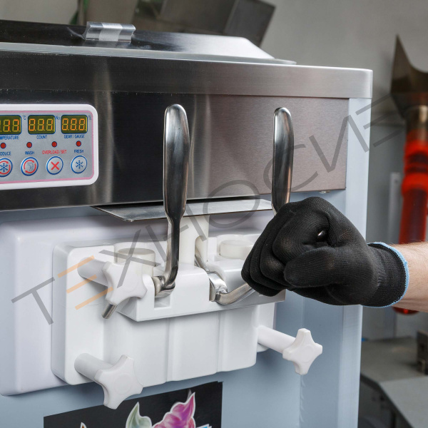 Фризер для мягкого мороженого HIM-03 с функцией ночного хранения и помпой (3 рожка) Техно-Сиб - Купить с доставкой по всей России 18