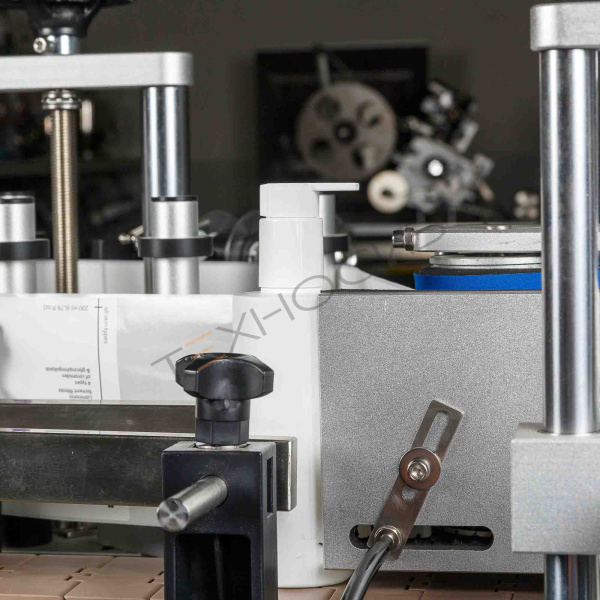 Автоматический этикетировщик для круглой тары с датером HLMT-130D Техно-Сиб - Купить с доставкой по всей России 5