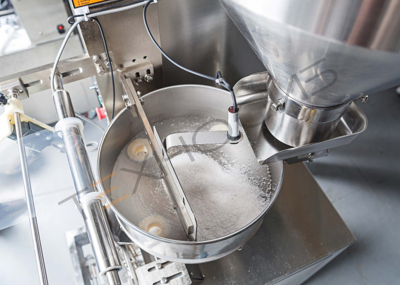 Автоматическая фасовочно-упаковочная машина DXDK-320RH-E (нерж., сашет 75*90 мм, 25-35 мл, W пленки 150 мм, датер в губках, насечка, зубч. нож.) Техно-Сиб - Купить с доставкой по всей России 27