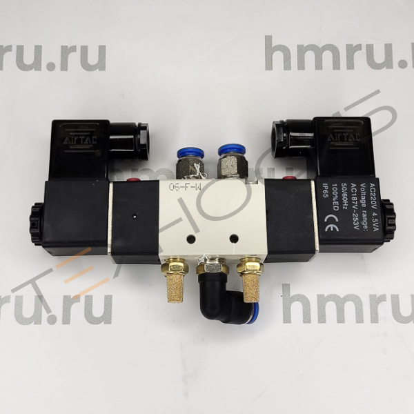 Пневмораспределитель 4V220-08/220 (в комлекте с коннекторами 2 шт) Техно-Сиб - Купить с доставкой по всей России 