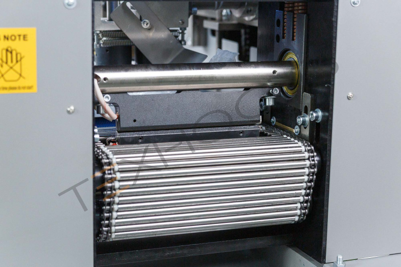 Автоматическая горизонтальная упаковочная машина DXDZ-350XD под ВПП (3 servo, лент.150 мм, рег.форм., min bag L 120, H 50, трансп.попереч.запайки) Техно-Сиб - Купить с доставкой по всей России 8