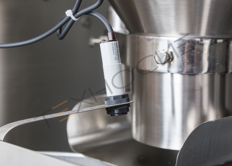 Автоматическая фасовочно-упаковочная машина DXDK-320RH-E (нерж., сашет 75*90 мм, 25-35 мл, W пленки 150 мм, датер в губках, насечка, зубч. нож.) Техно-Сиб - Купить с доставкой по всей России 21