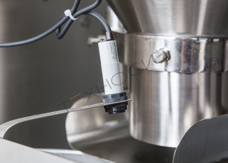 Автоматическая фасовочно-упаковочная машина DXDK-320RH-E (нерж., сашет 75*90 мм, 25-35 мл, W пленки 150 мм, датер в губках, насечка, зубч. нож.) Техно-Сиб - Купить с доставкой по всей России 21