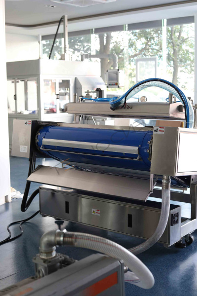 Автоматическая вакуум упаковочная машина конвейерного типа HVB-1020F/1 (DZ-1020F) Техно-Сиб - Купить с доставкой по всей России 19