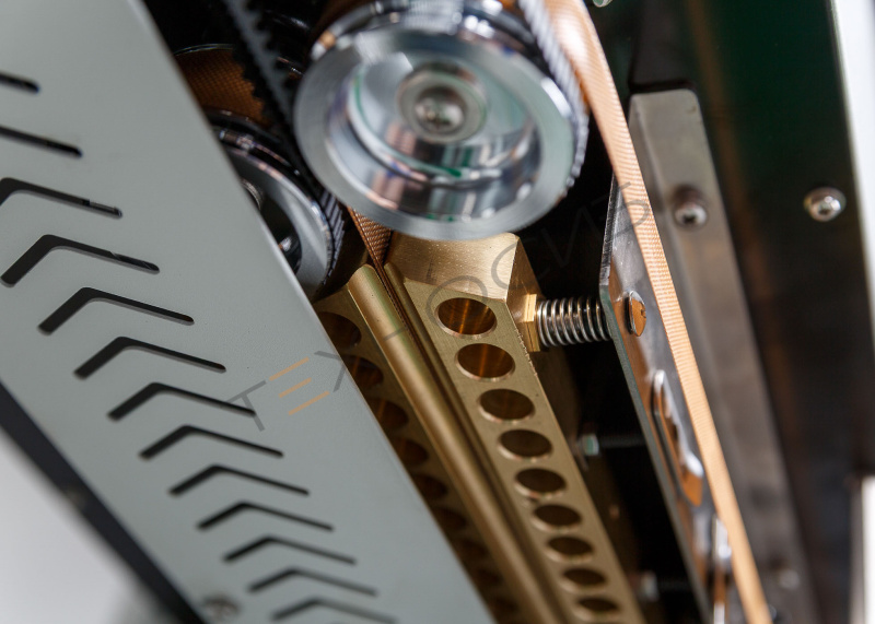 Роликовый (конвейерный) запайщик для тяжелых мешков FRCM-1120L (с датером) Техно-Сиб - Купить с доставкой по всей России 14