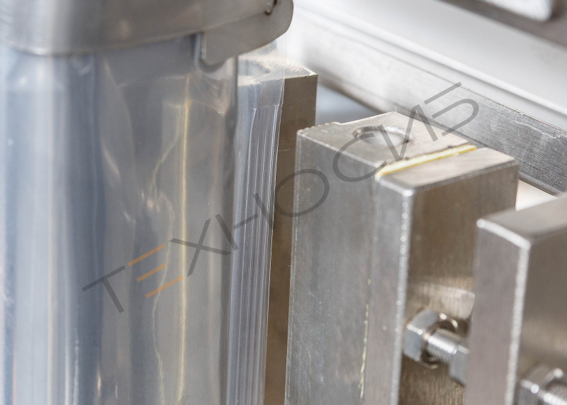 Автоматическая фасовочно-упаковочная машина DXDK-320RH-E (нерж., сашет 75*90 мм, 25-35 мл, W пленки 150 мм, датер в губках, насечка, зубч. нож.) Техно-Сиб - Купить с доставкой по всей России 13