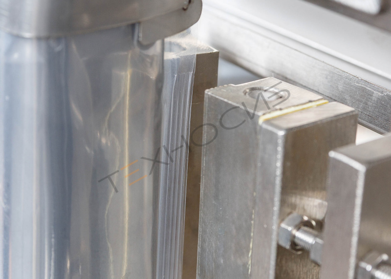 Автоматическая фасовочно-упаковочная машина DXDK-320RH-E (нерж., сашет 75*90 мм, 25-35 мл, W пленки 150 мм, датер в губках, насечка, зубч. нож.) Техно-Сиб - Купить с доставкой по всей России 13