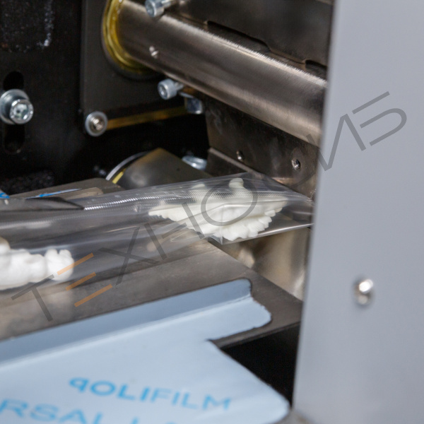 Горизонтальная упаковочная машина DXDZ-450XD (3 servo, лент. 200 мм, рег.форм., min bag L 130, H 100, трансп.попереч.запайки)  Техно-Сиб - Купить с доставкой по всей России 2