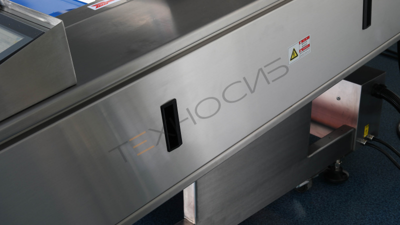 Автоматическая вакуум упаковочная машина конвейерного типа HVB-1020F/1 (DZ-1020F) Техно-Сиб - Купить с доставкой по всей России 13