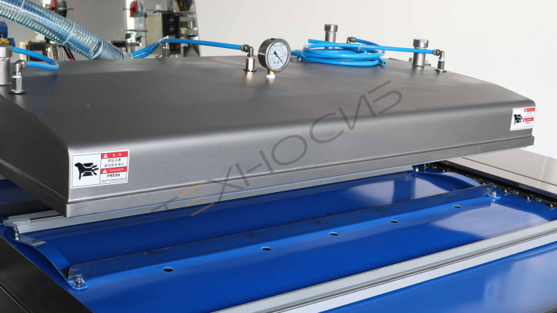 Автоматическая вакуум упаковочная машина конвейерного типа HVB-1020F/1 (DZ-1020F) Техно-Сиб - Купить с доставкой по всей России 7