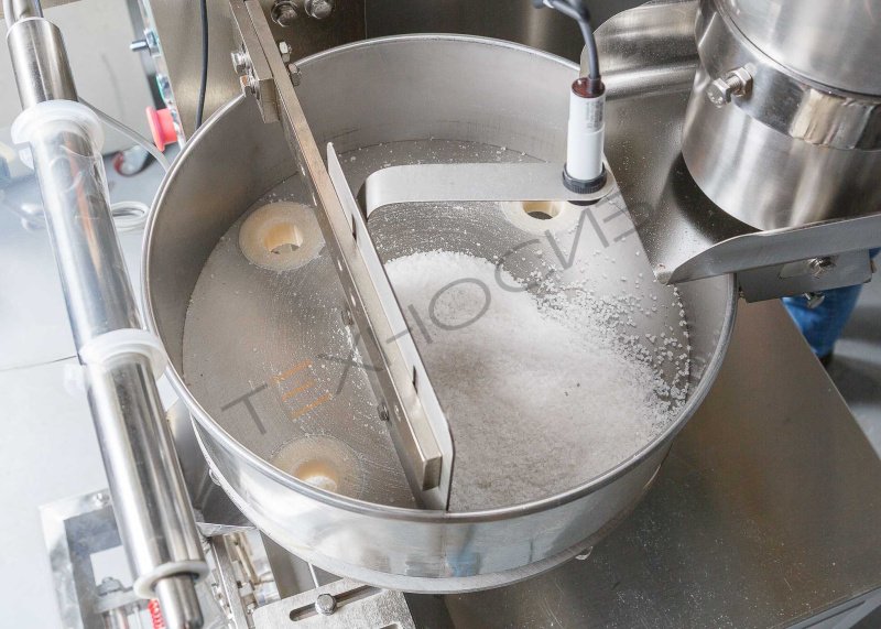 Автоматическая фасовочно-упаковочная машина DXDK-320RH-E (нерж., сашет 75*90 мм, 25-35 мл, W пленки 150 мм, датер в губках, насечка, зубч. нож.) Техно-Сиб - Купить с доставкой по всей России 26